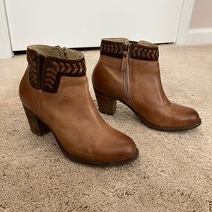 Olukai brown leather booties, size 7
